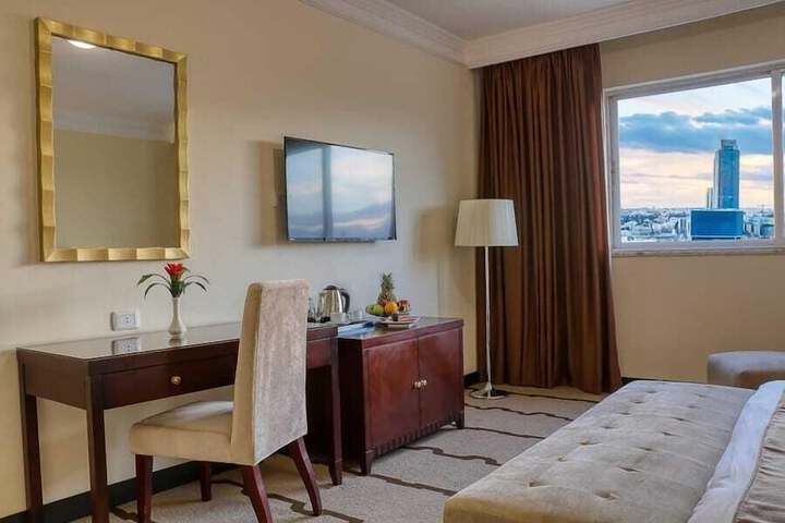 Room 5 of 35