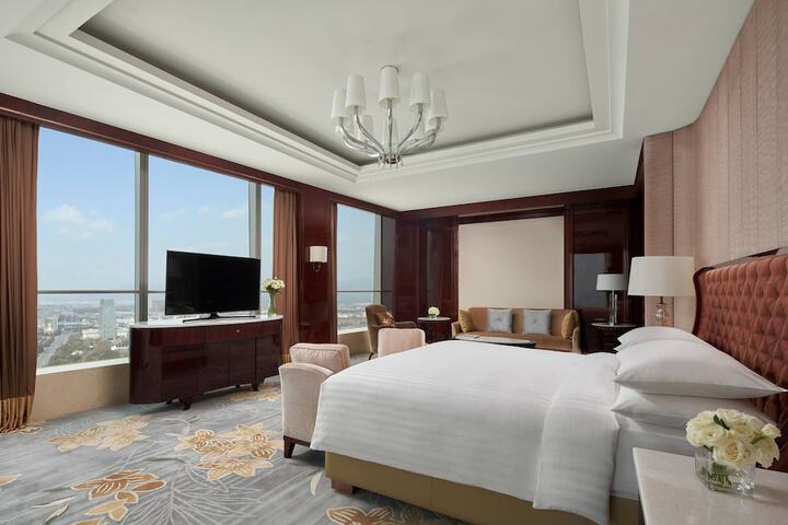 Room 13 of 62