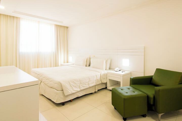 Room 40 of 99
