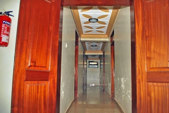 Ballroom/Hall 11 of 16