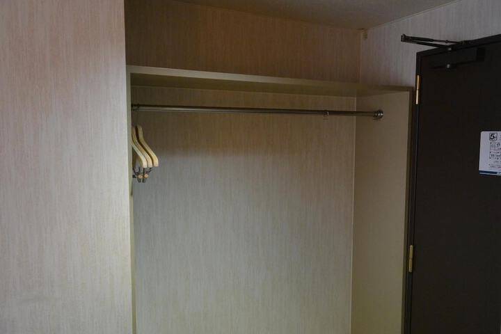 Room 19 of 49