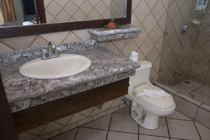 Clean Restrooms