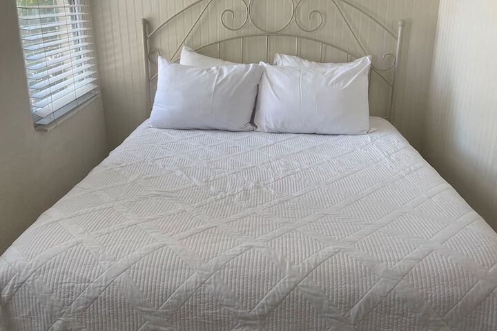 Room 17 of 52