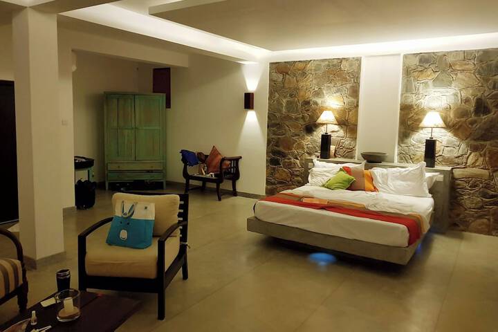 Room 35 of 97