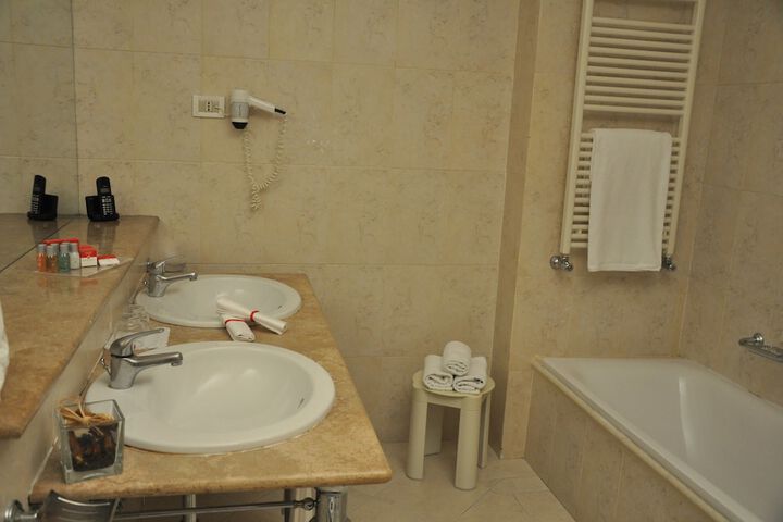 Clean Restrooms