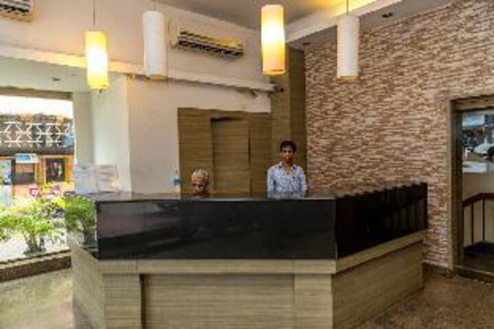 Hotel Vasanth Mahal