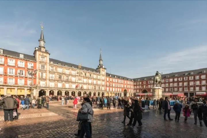 Oshun Plaza Mayor