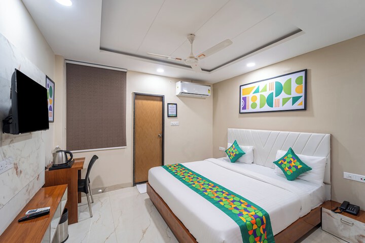 Room 8 of 37