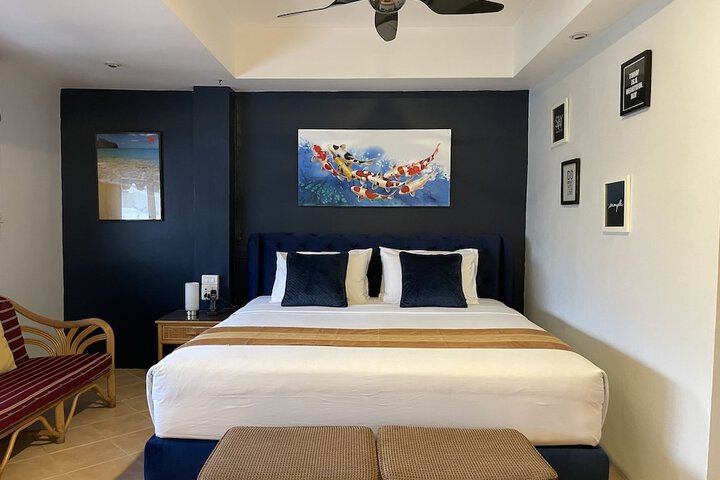 Room 6 of 70