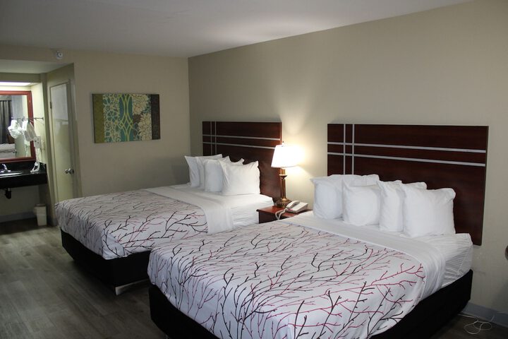 Comfort King Bed (9 of 18)