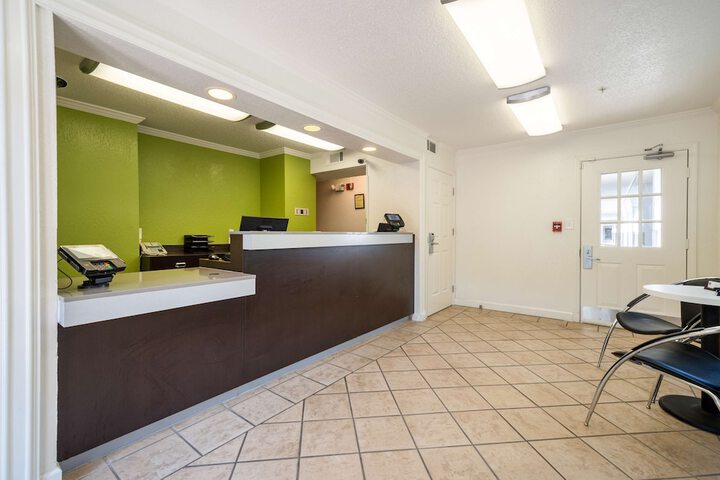 Guest Lobby