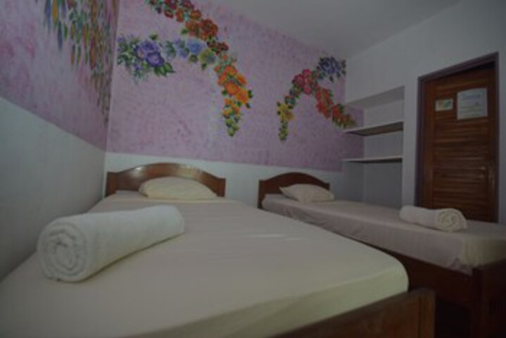 Room 34 of 47