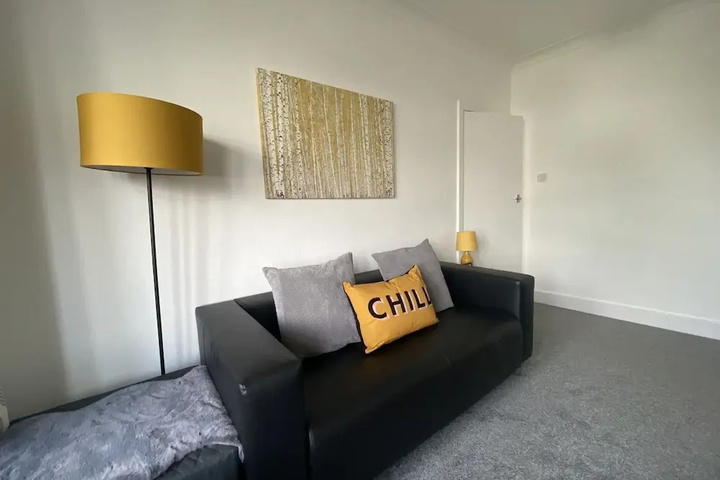 Room 3 of 17