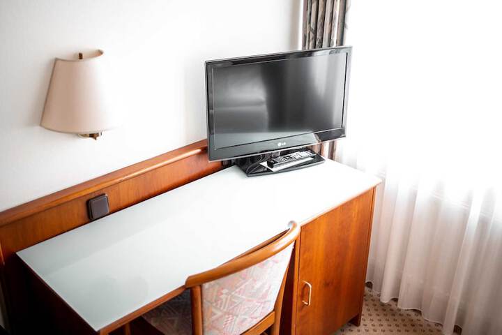 Room 26 of 41