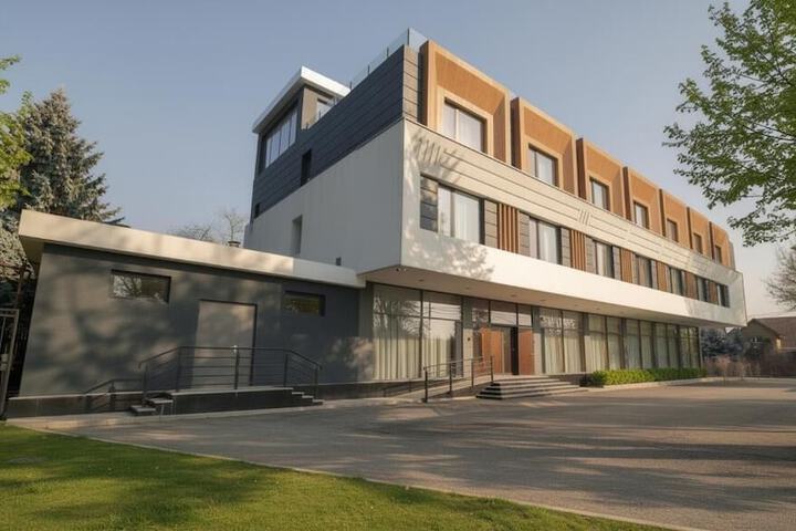 Auris Hotel & Restobar