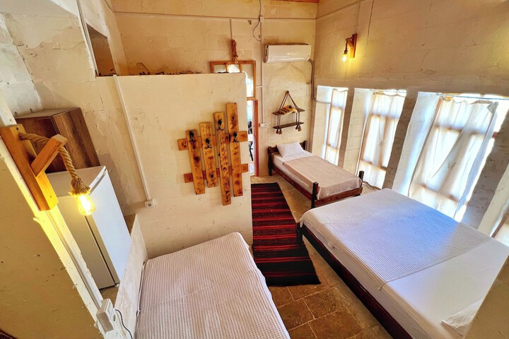 Room 4 of 26