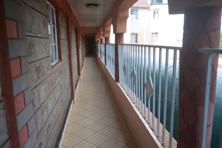 Ballroom/Hall 15 of 18