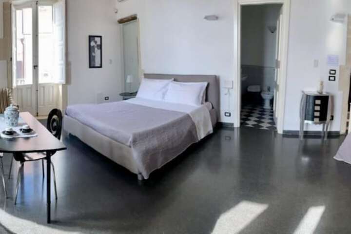 Room 12 of 92