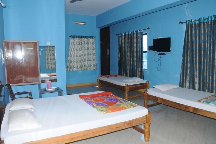 Room 12 of 24