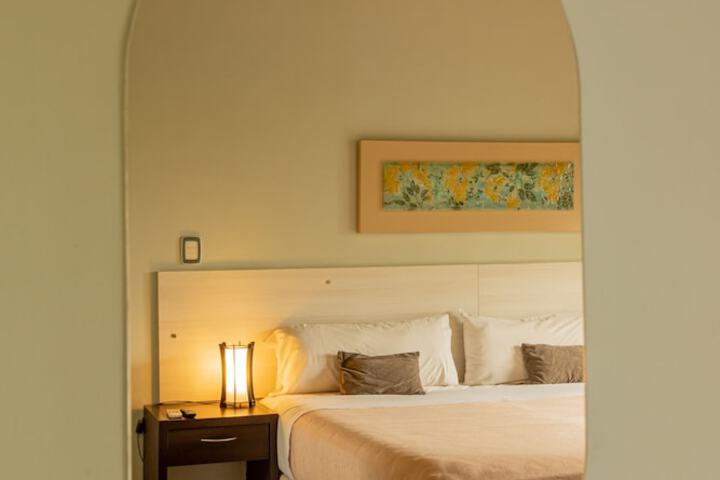Room 6 of 75