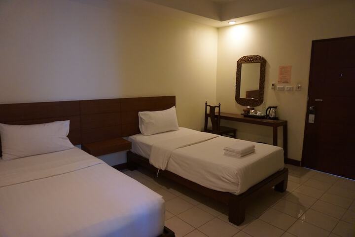 Room 4 of 46