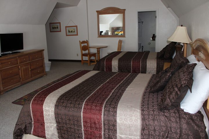 Room 65 of 104