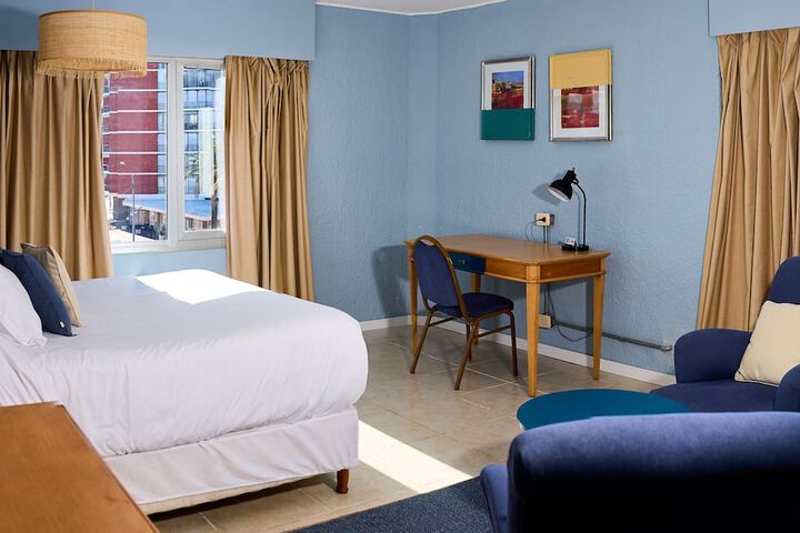 Room 3 of 51