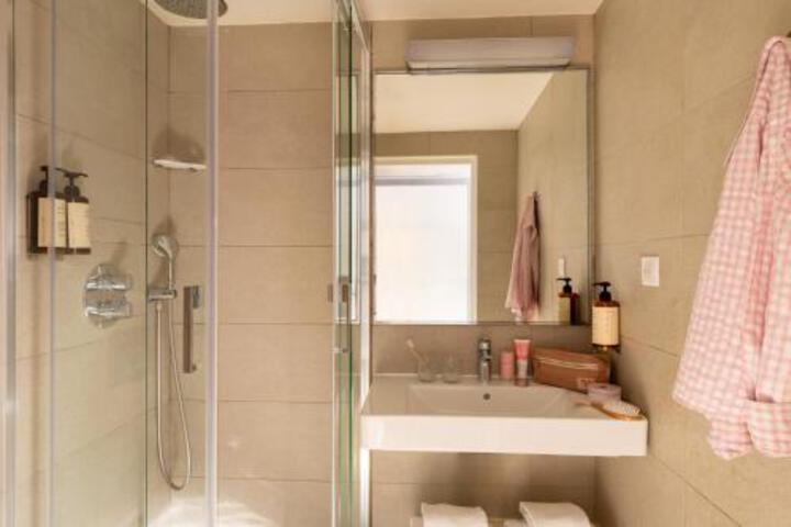 General 6 of 53