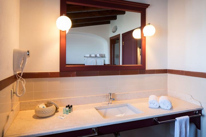 Clean Restrooms