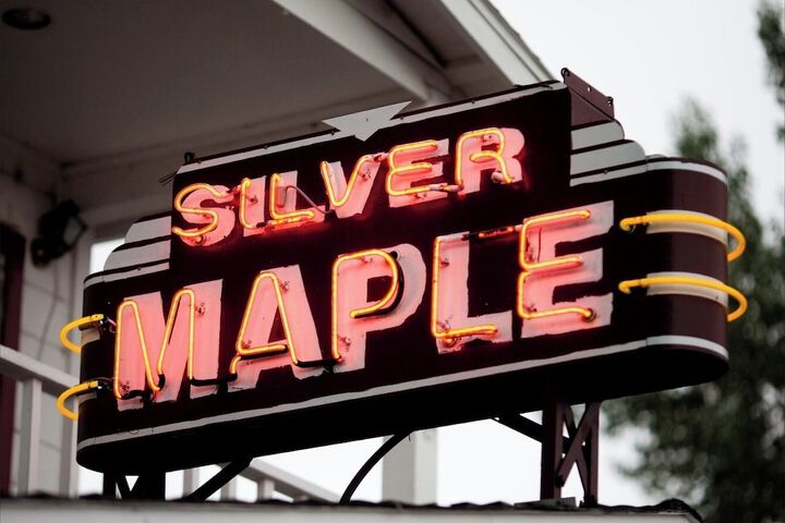 Silver Maple Inn in Bridgeport, CA