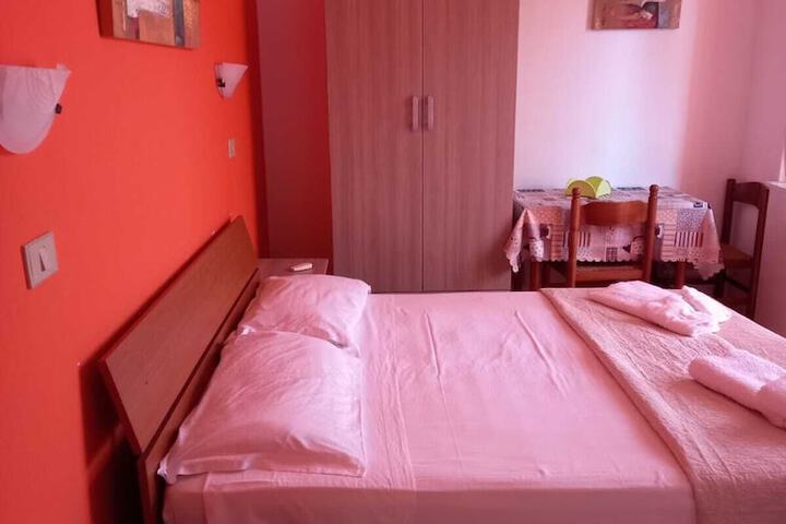 Room 19 of 130
