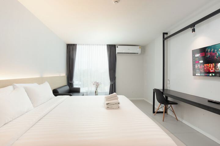 Room 37 of 71