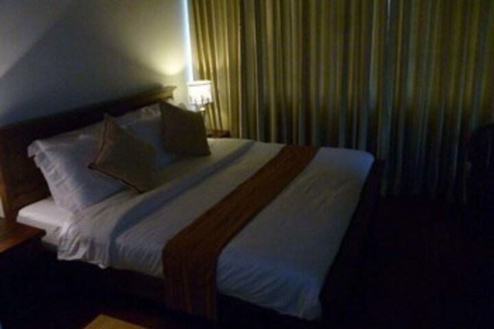 Room 9 of 21