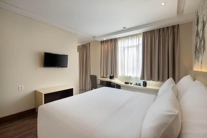 Room 5 of 43