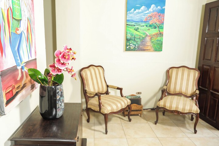 Room 18 of 21