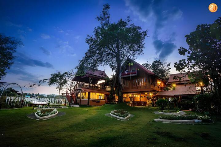 Uncle Toms Cabin at Khaokho