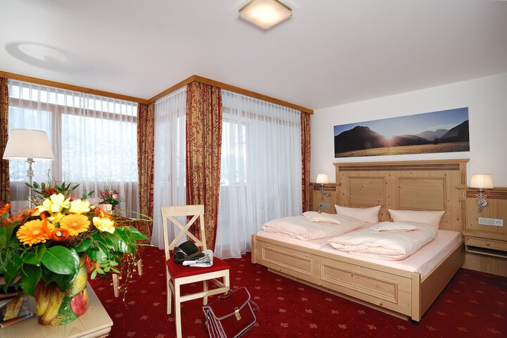 Room 40 of 99