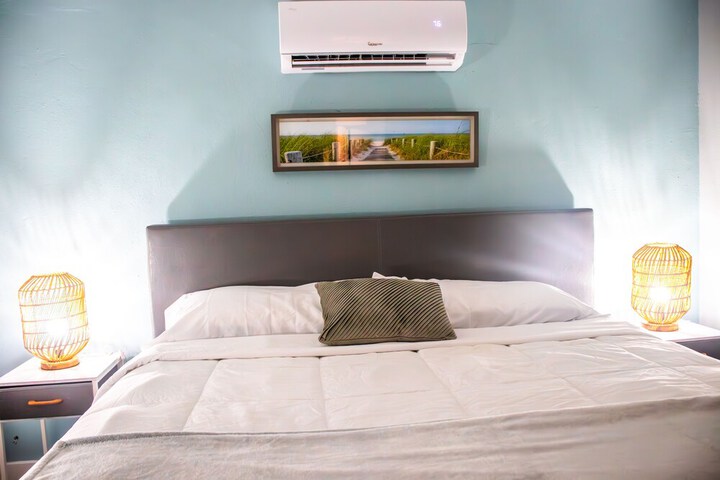 Room 32 of 100