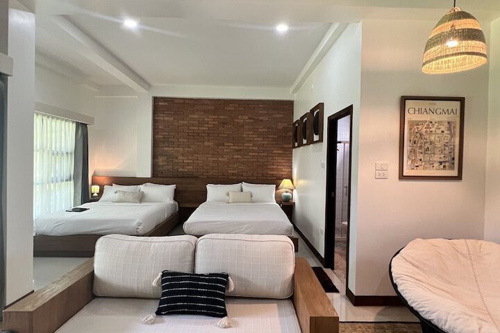 Room 13 of 49