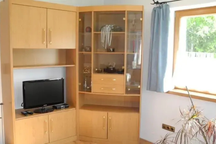 Room 3 of 17