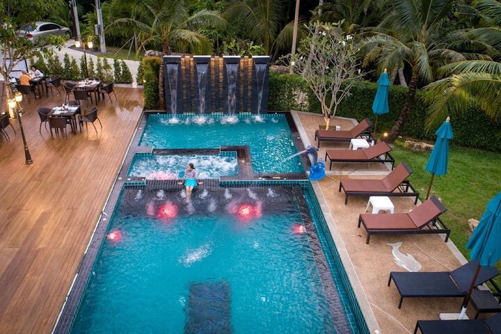 Pool 25 of 48