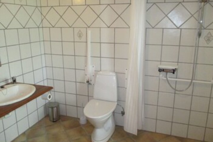 Clean Restrooms