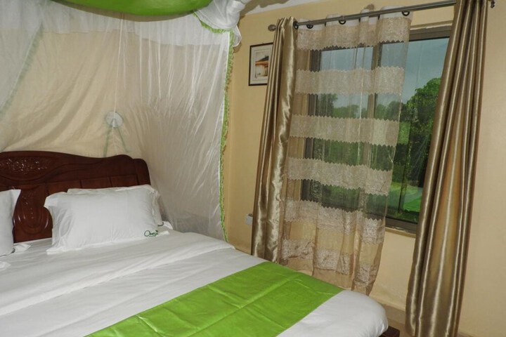 Room 5 of 27