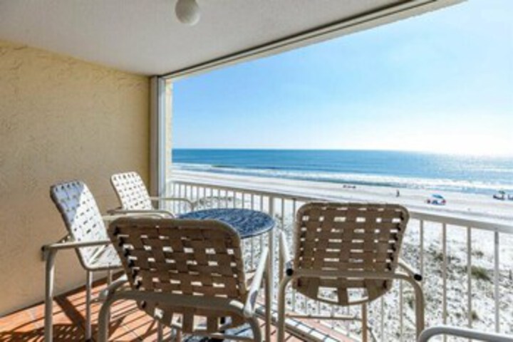 Terrace/Patio 17 of 360