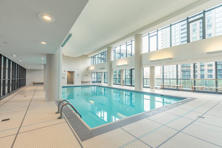 Pool 324 of 330