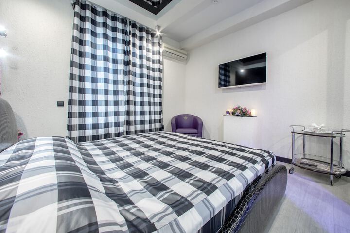 Room 20 of 42