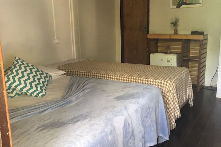 Room 18 of 99