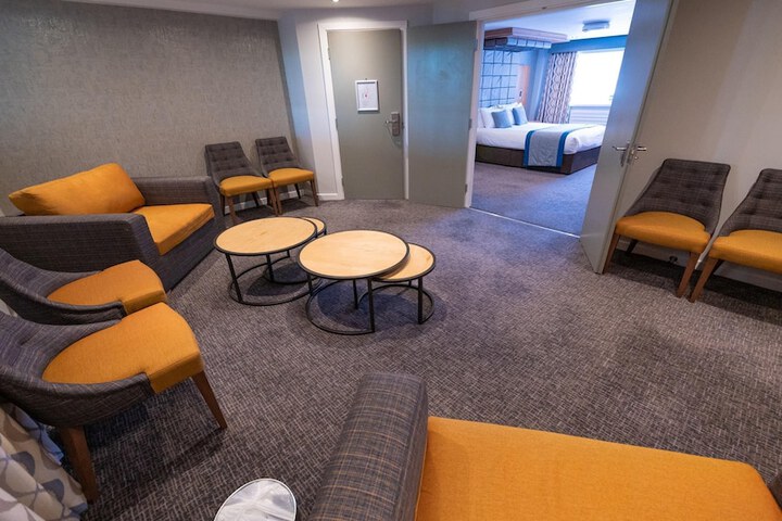 Room 20 of 66