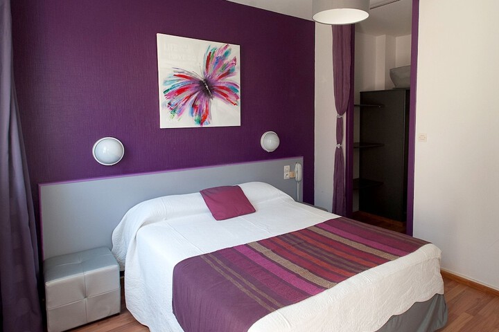 Room 3 of 27