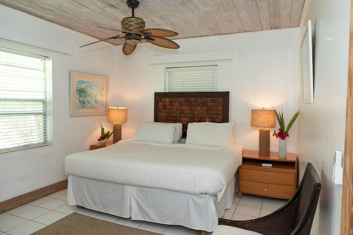 Room 12 of 84